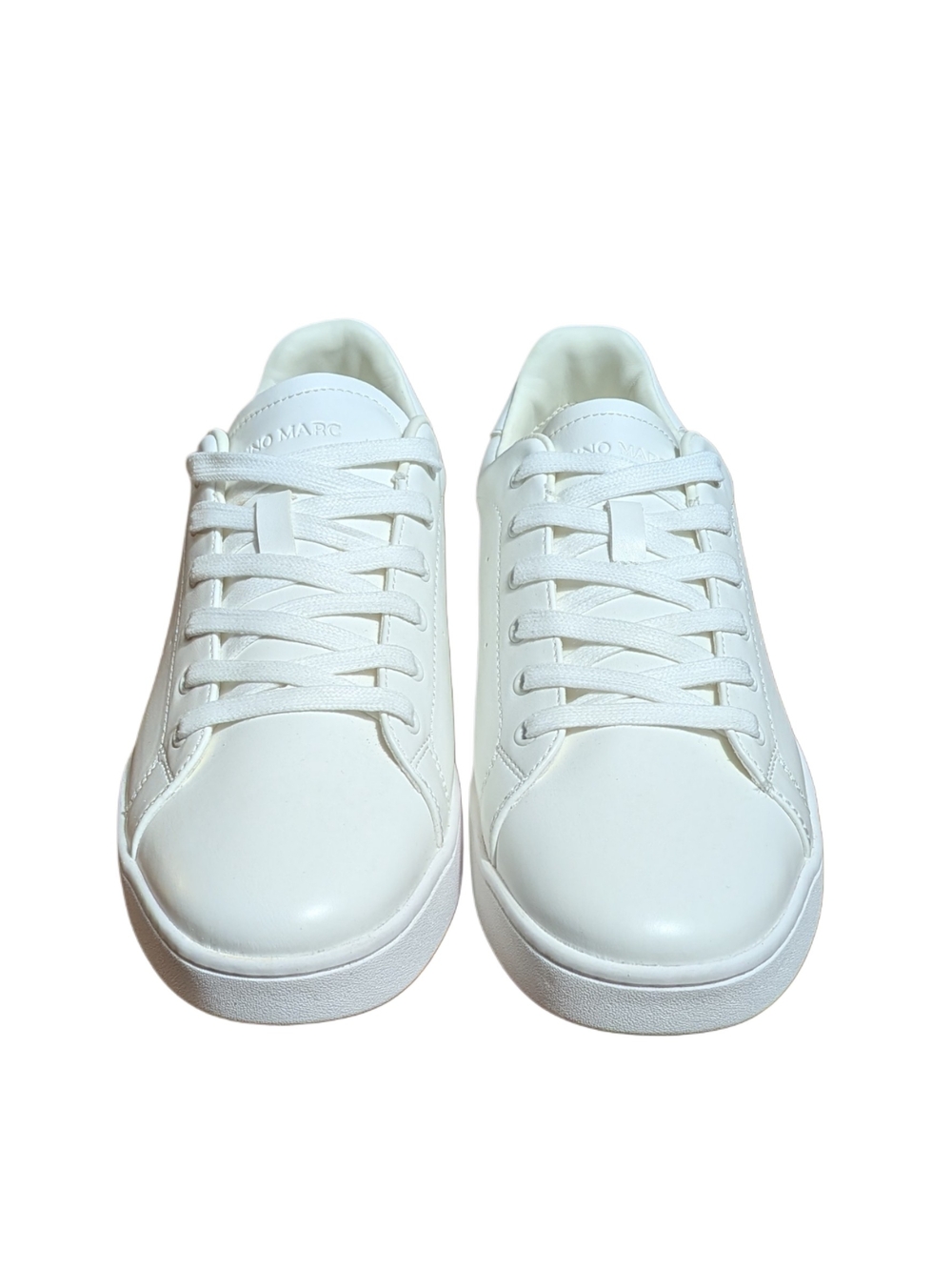 Bruno Marc Men’s White Low Top Sneakers Size 8.5 Casual Lace Up Shoes New